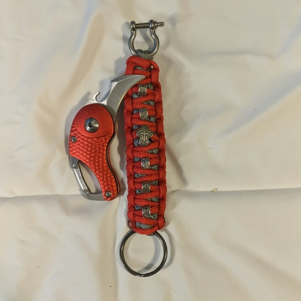 Keychain with knife.